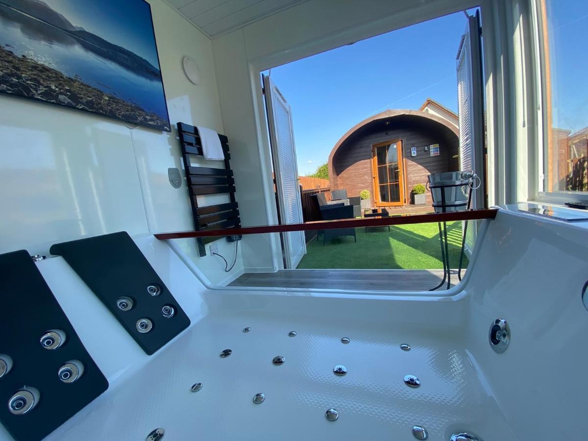 Highland Stays - Ben View Studio Pod & Jacuzzi Bath Fort William Dış mekan fotoğraf